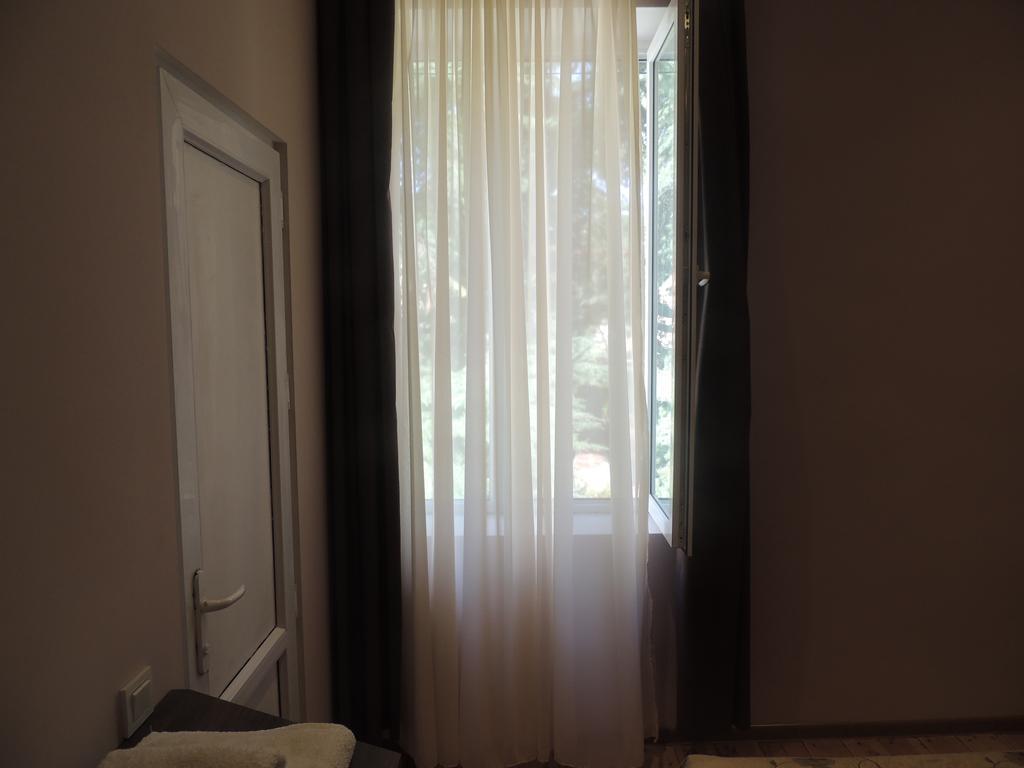 Guest House Chirina Siğnaği Dış mekan fotoğraf