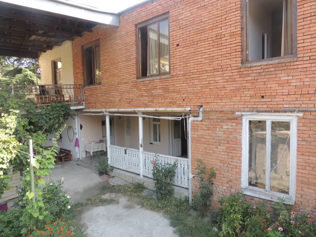 Guest House Chirina Siğnaği Dış mekan fotoğraf